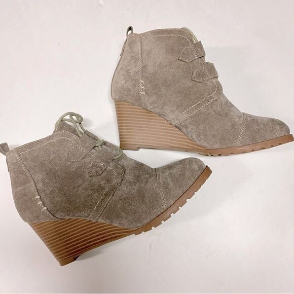 RAMPAGE Krispy tab lace up Wedge Heeled Ankle Boots corduroy fabric NEW 8.5 - Picture 2 of 11